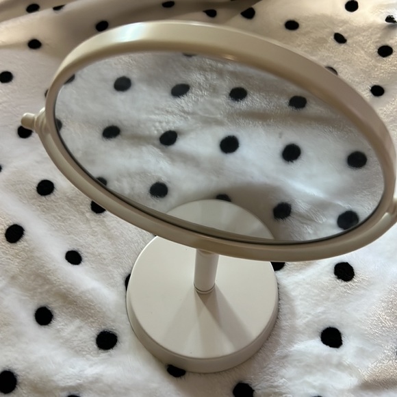 Dual sided mirror - Picture 3 of 4